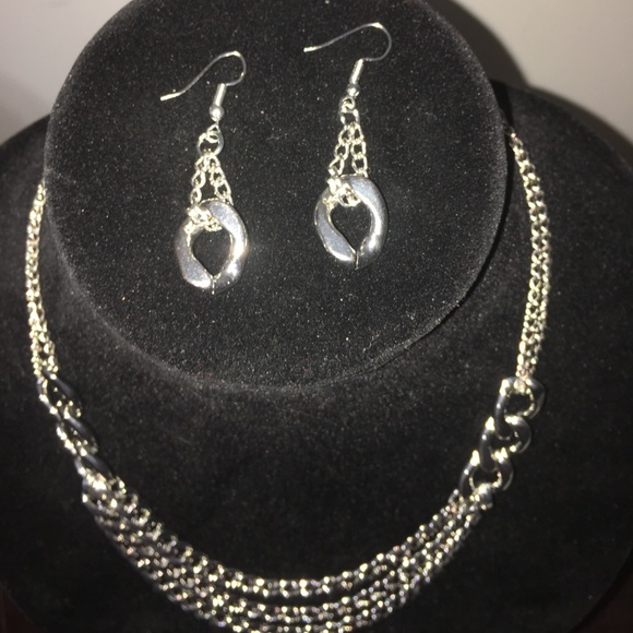 Jewelry - Polished Chain Layered Necklace Set